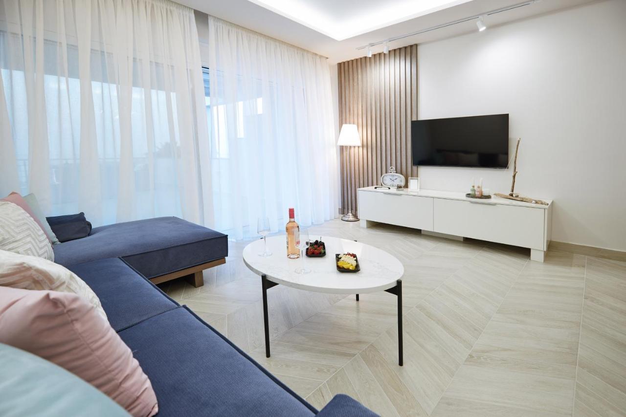 Appartamento Horizon Seaside Living Nea Iraklitsa Esterno foto